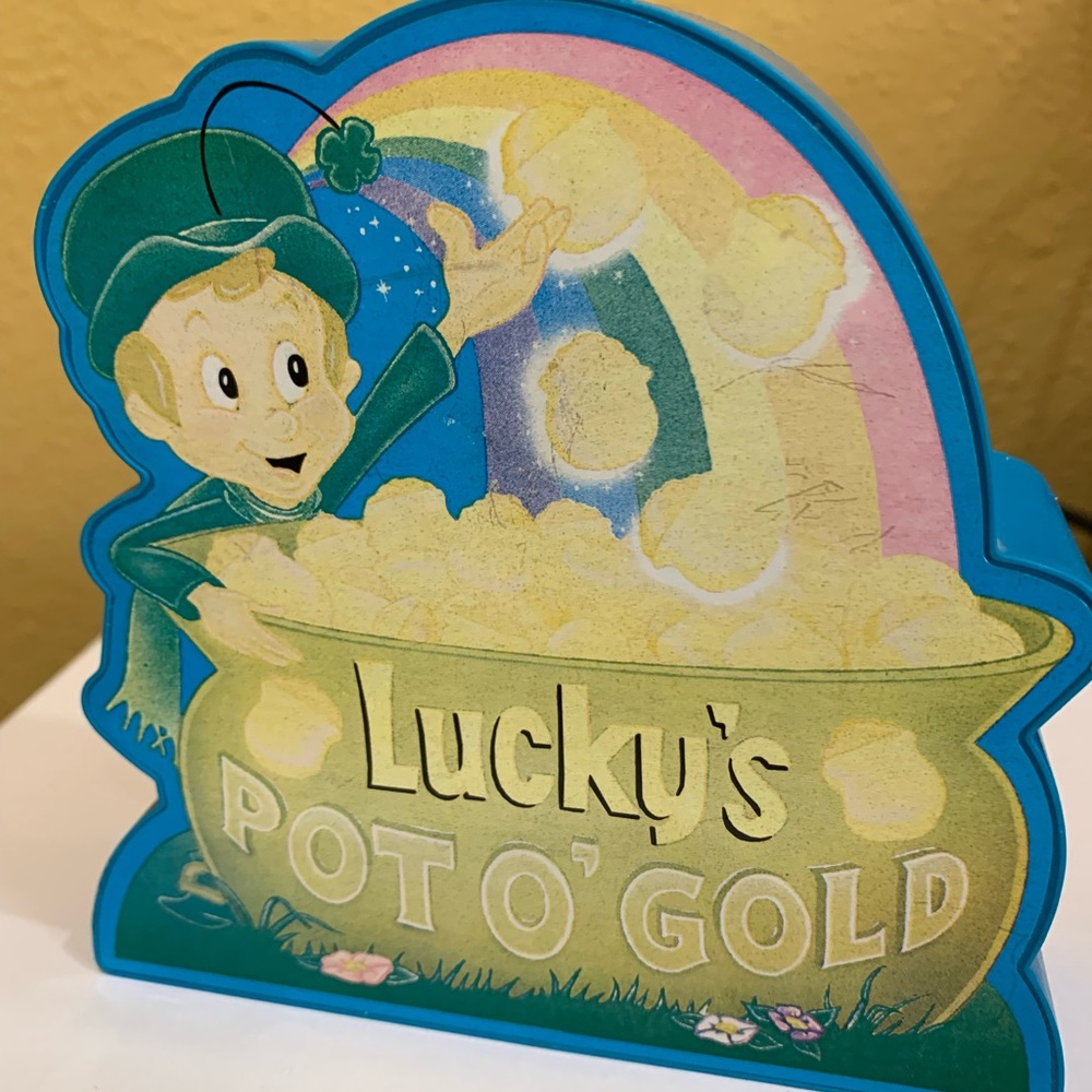 General Mills Lucky Charms Cereal Vintage Leprechaun Bank W/Musical Note W/Coin